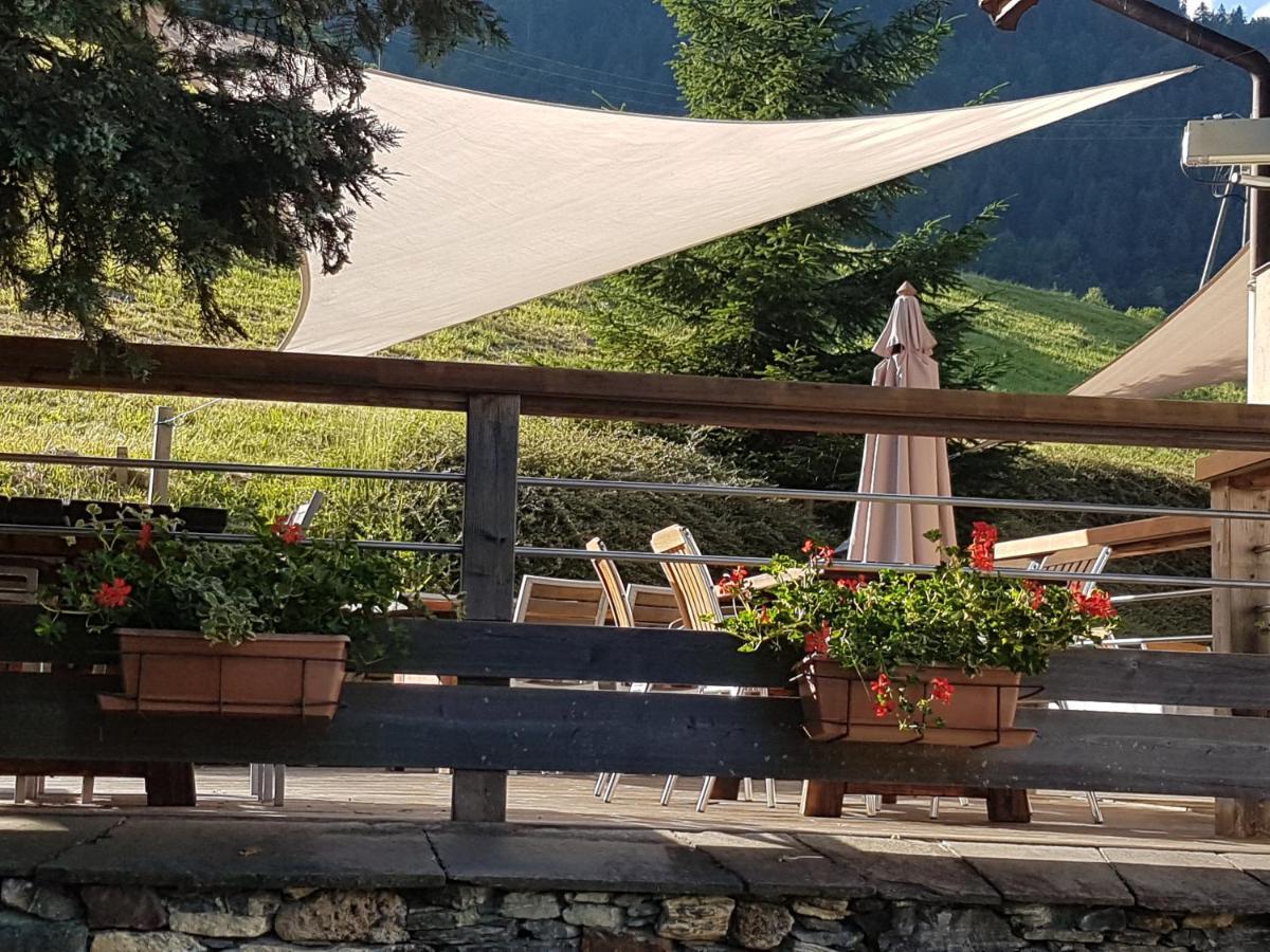 ホテルChalet La Source Saint-Nicolas-la-Chapelle  エクステリア 写真