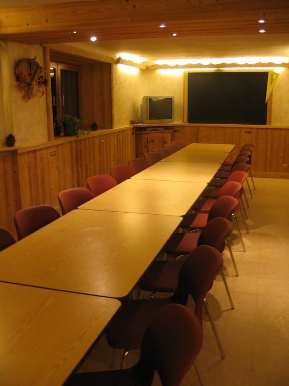 ホテルChalet La Source Saint-Nicolas-la-Chapelle  エクステリア 写真