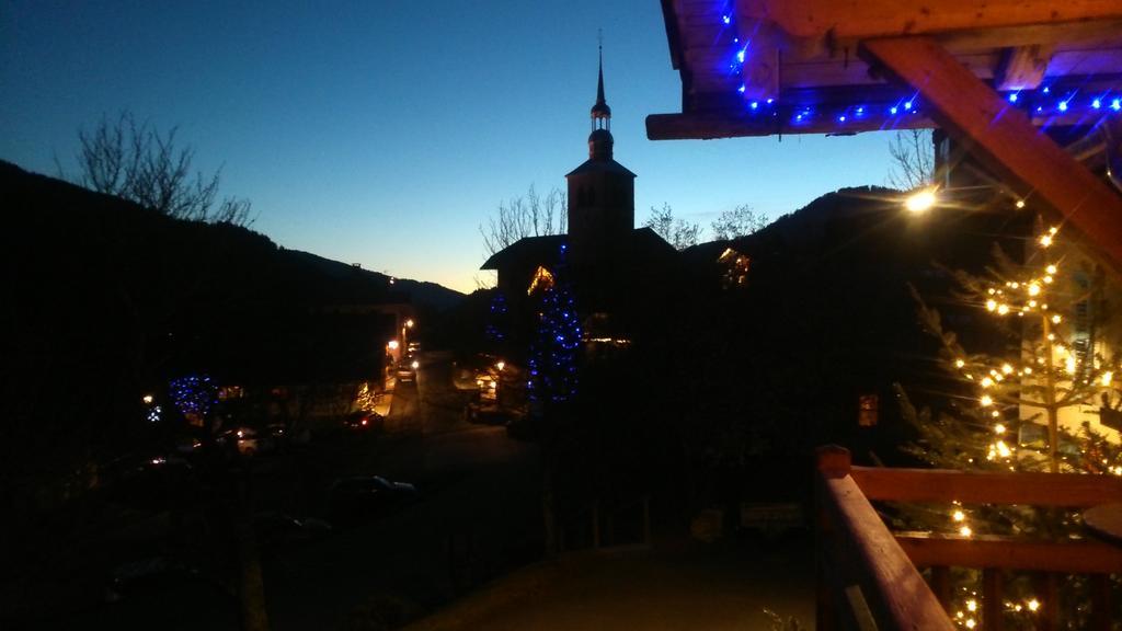 ホテルChalet La Source Saint-Nicolas-la-Chapelle  エクステリア 写真
