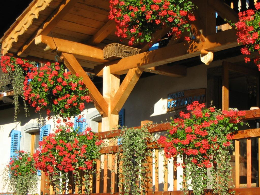 ホテルChalet La Source Saint-Nicolas-la-Chapelle  エクステリア 写真